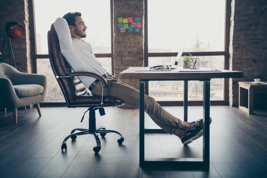 Tips For Purchasing A Comfortable Office Chair